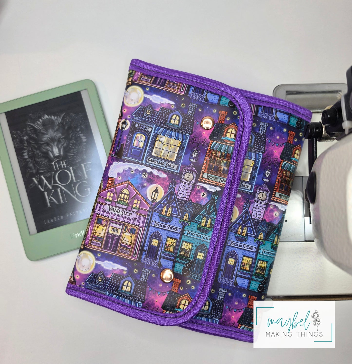 The Kindle Reading Wrap - The Witches Quarter